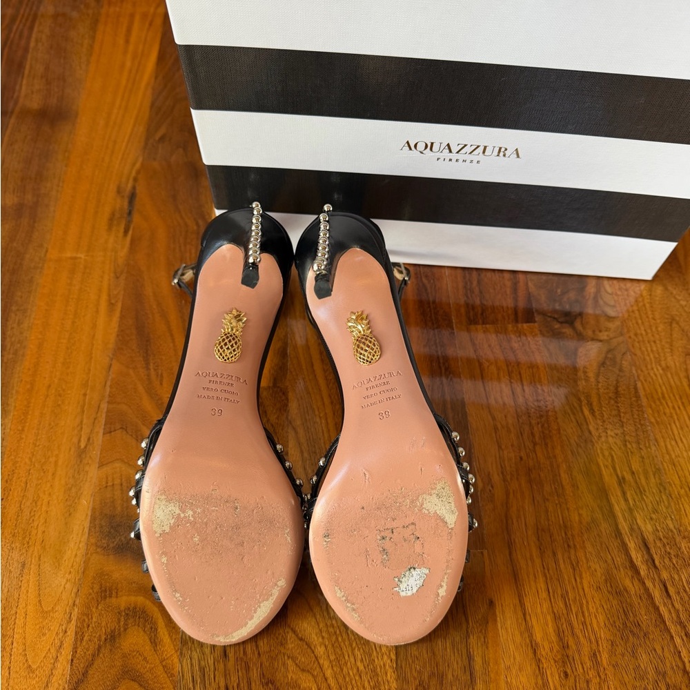Aquazzura Bon Bon Sandals 105 – Black Nappa
Size 39 - Picture 5 of 6